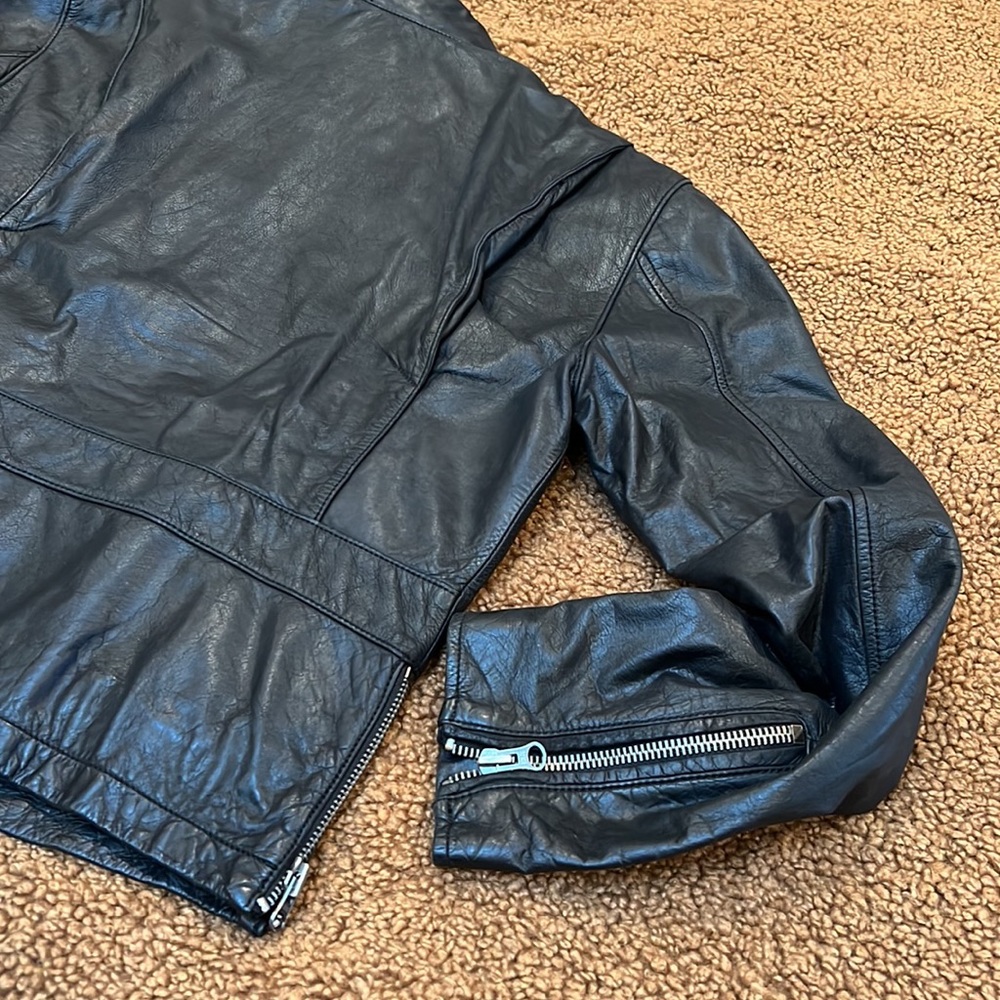 Earl Jean Leather Cafe Style Moto Jacket - Picture 6 of 14